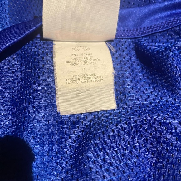 Like New Champion Single Layer Men’s tank - Picture 8 of 9